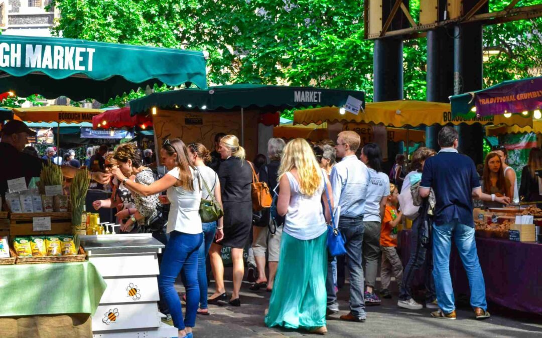 The Ultimate Guide to Navigating Your Local Farmers Market: Best Times to Go and Avoiding the Crowds